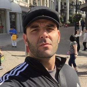 Meet your Posher, Luis